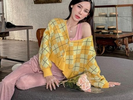 Claireidarin model hd photos