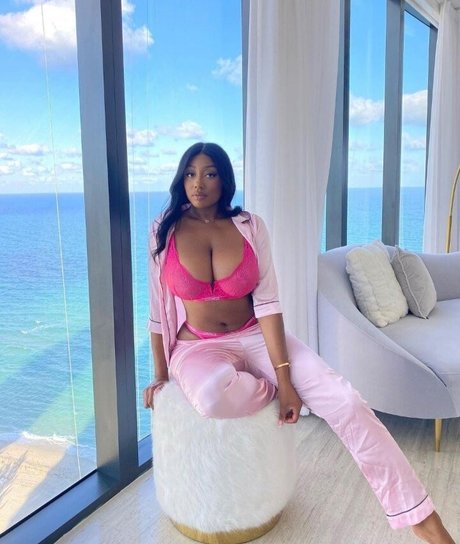 natural girls onlyfans free nude pics