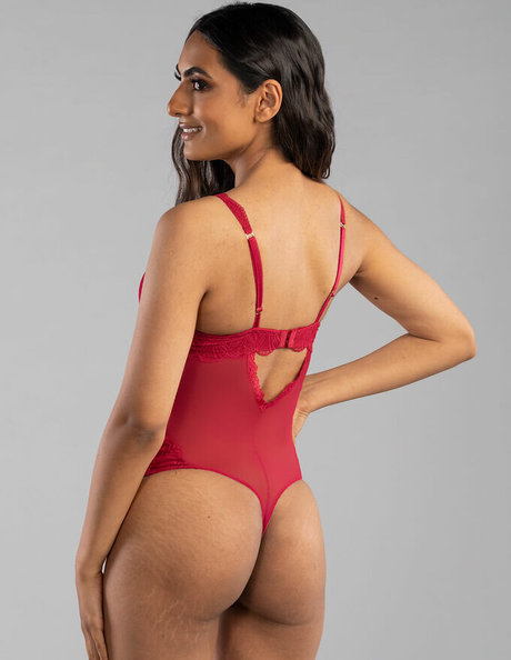 nikkirai_ model art picture