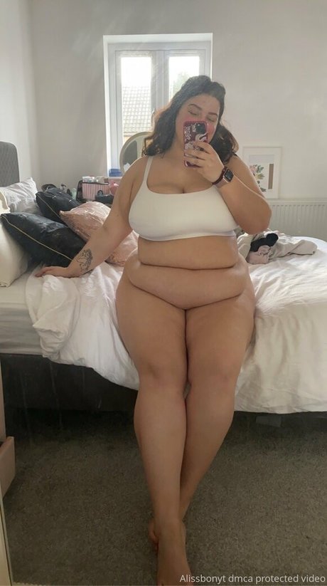 alissbonyt hot actress gallery