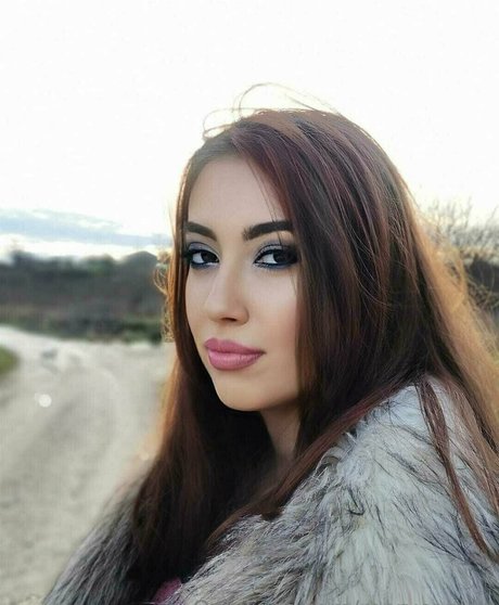 meryconlae model high quality pics