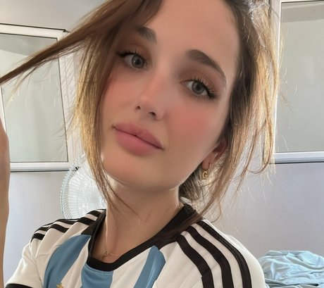 annie sports perfect pornstar img