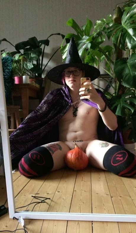 goblinthot star pretty pic