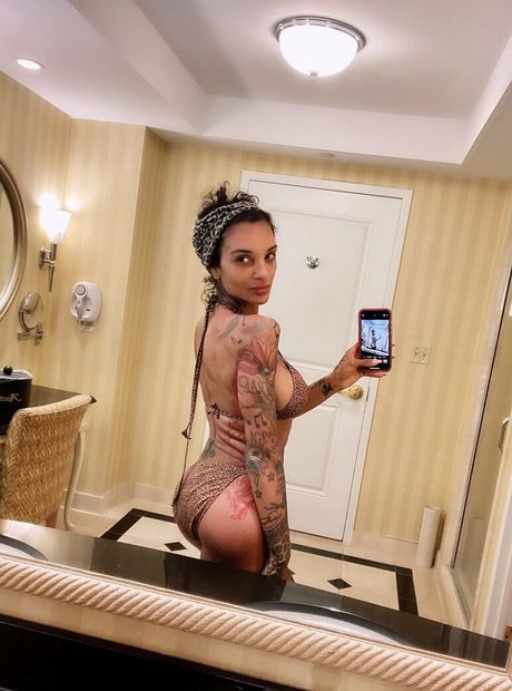 iitsleahtho high quality actress photo