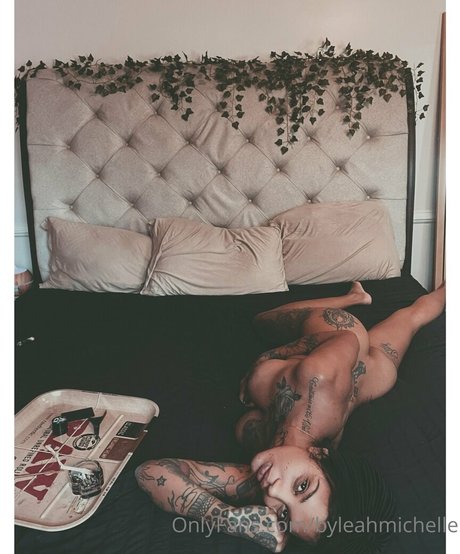 iitsleahtho nudes model picture