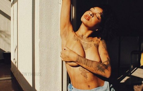 Molive pretty actress images