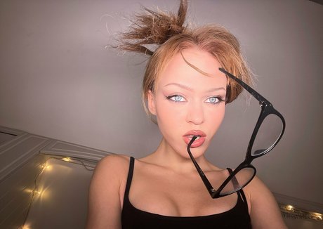 asica meow hot model pictures