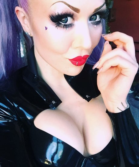 My Little Vronie sex model archive