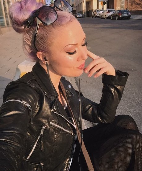 My Little Vronie star beautiful photo