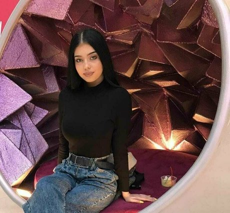 marikof18 model art photo