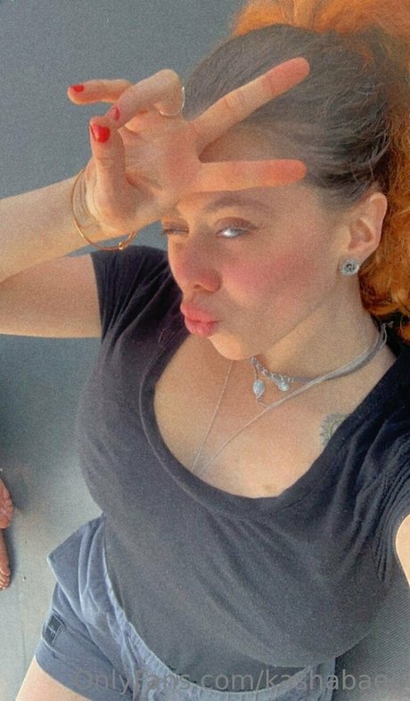 kashabaee model nude archive