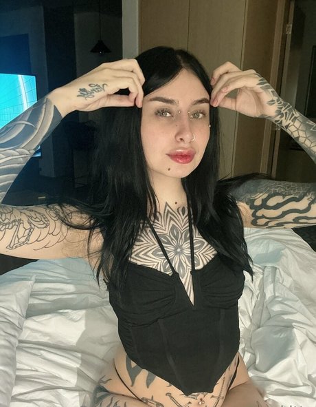 badkittymia exclusive pornstar image