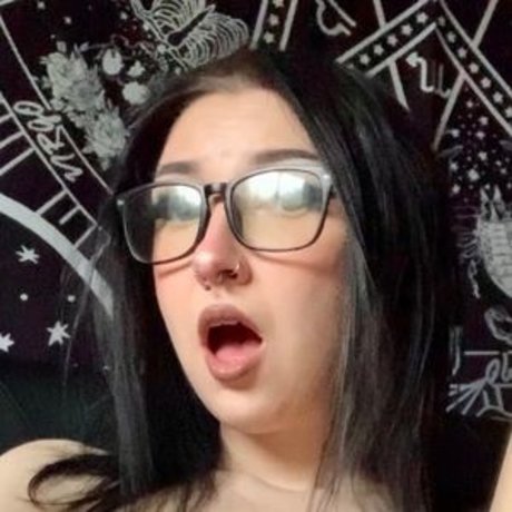 Littlepeachymama sex actress archive