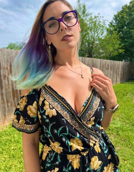 Christie Skylar exclusive star picture