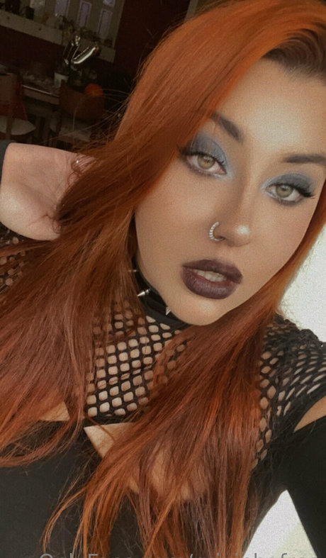 hot milf onlyfans nude picture