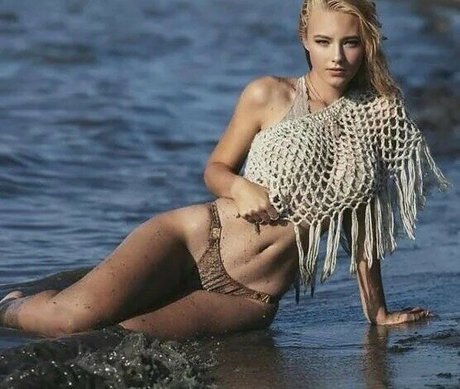 amateur blonde onlyfans naked pics