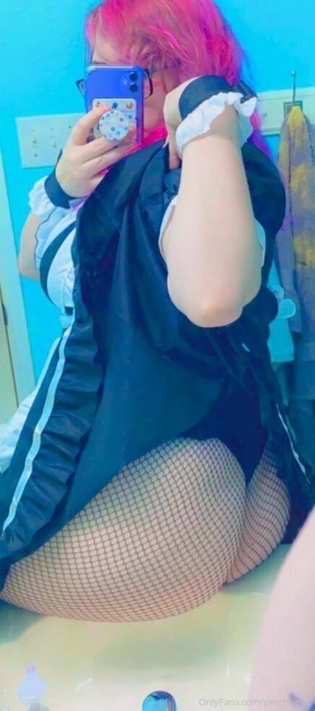 pecchilewd nude model images