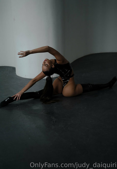 judy daiquiri art actress pic