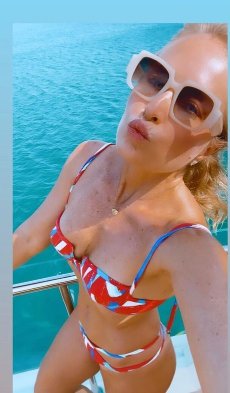 angelicaksy model pretty photo