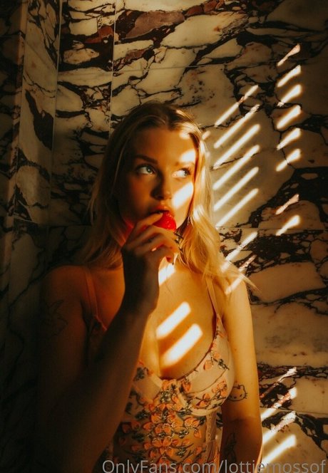 lottiemossof actress pictures