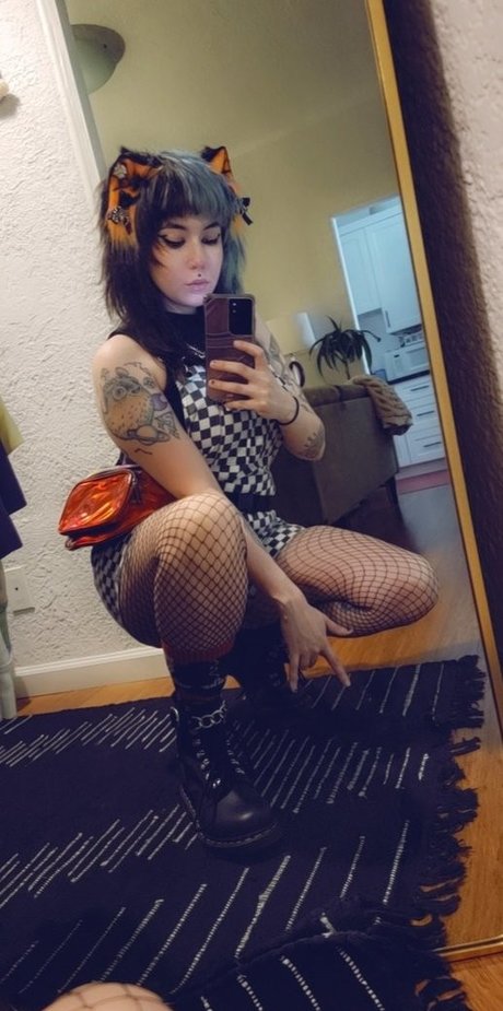 Knives perfect actress img