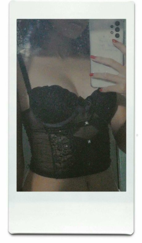 Sah Santtos_ star erotic picture