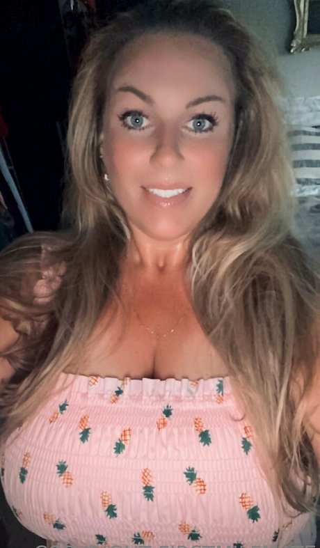 firstmilfmate high quality actress pics