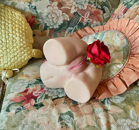 tall doll Profile pic