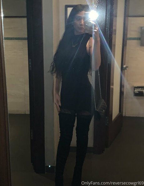 reversecowgrl69 model exclusive images