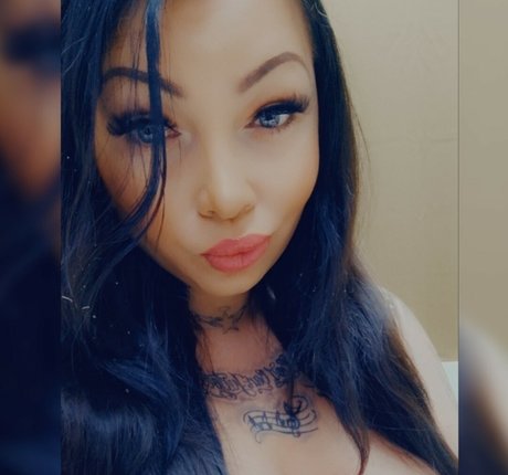 Ruby Deluxe star nude galleries