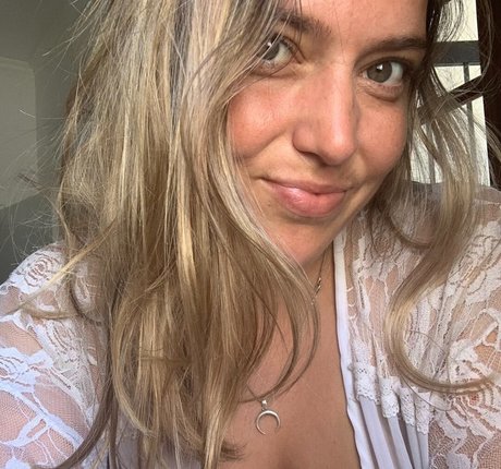 urcheenagurl star exclusive pictures