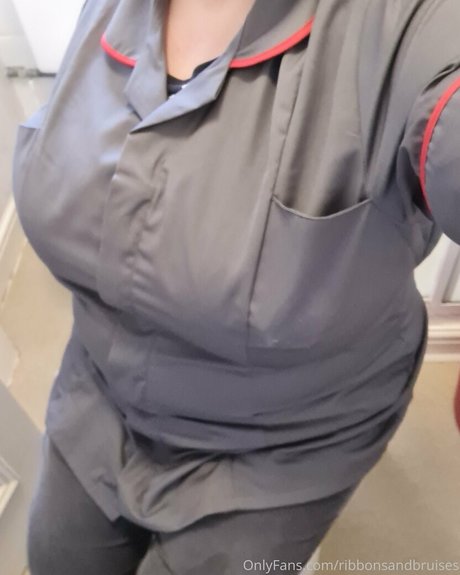 ribbonsandbruises star xxx galleries