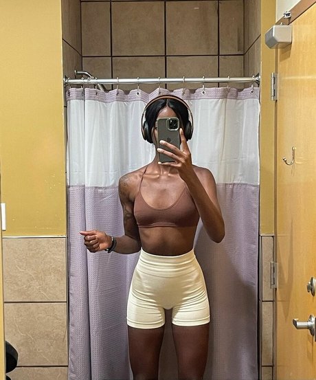 Luhmulaa porn actress img