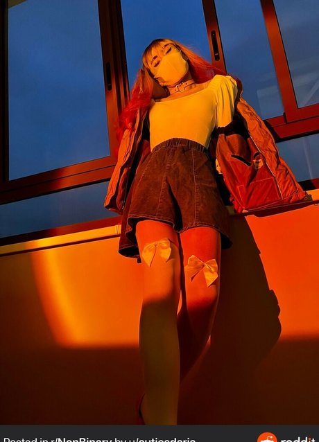 Cutiesdaria nude pornstar gallery