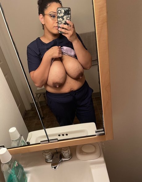 xoxomaira free star pic