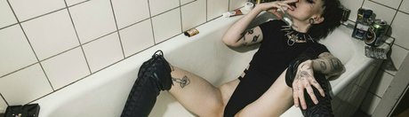 LittleDemonWitch pornstar top picture