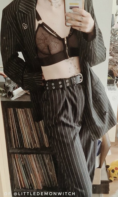 LittleDemonWitch perfect actress photos