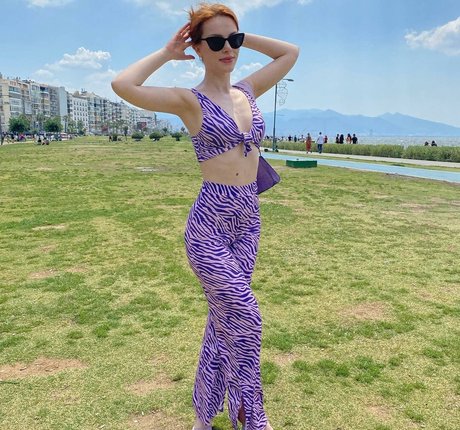 Aysennyuksel star sex picture