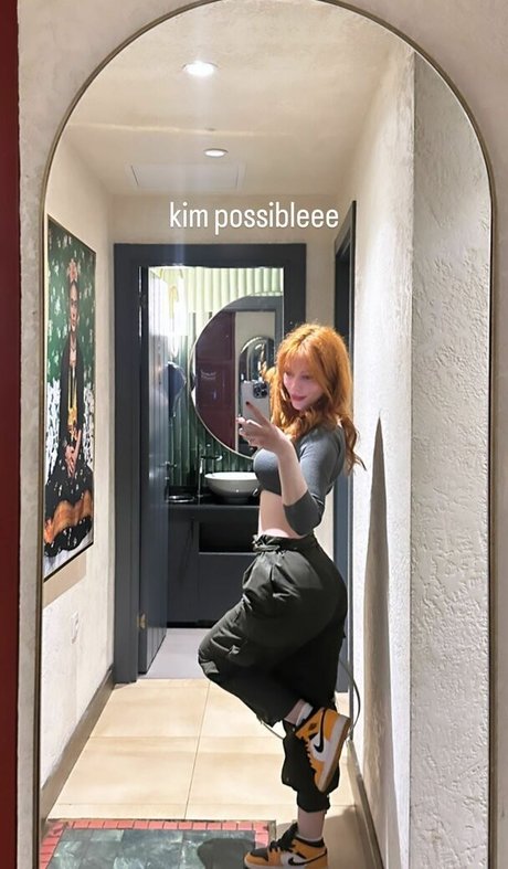 Aysennyuksel perfect actress img