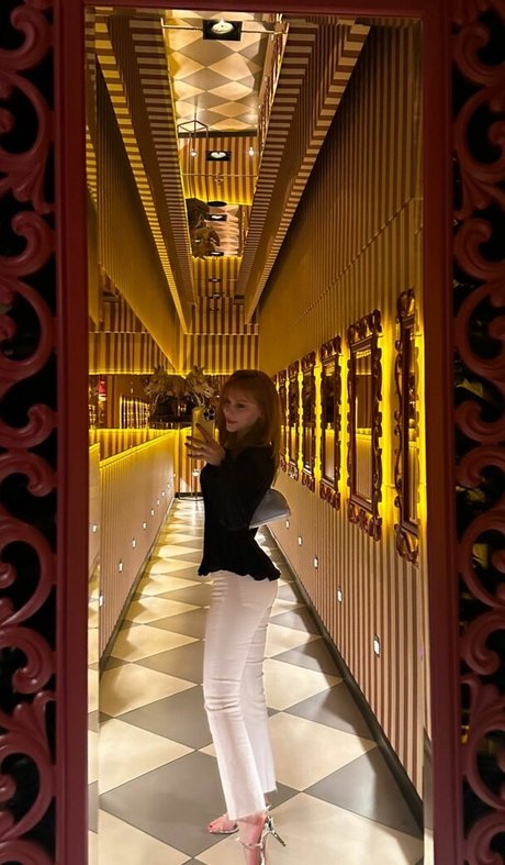 Aysennyuksel beautiful star galleries