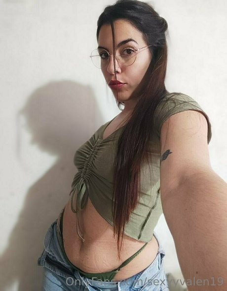 sexyyvalen19 model xxx gallery