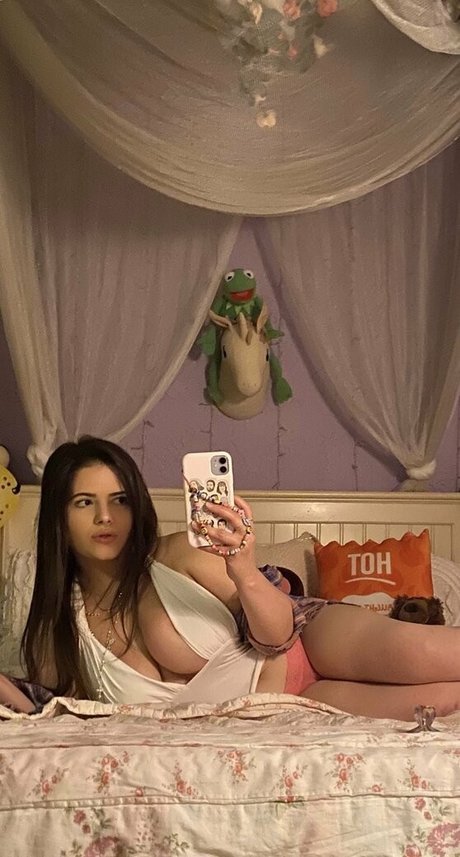 college girls onlyfans hot photos