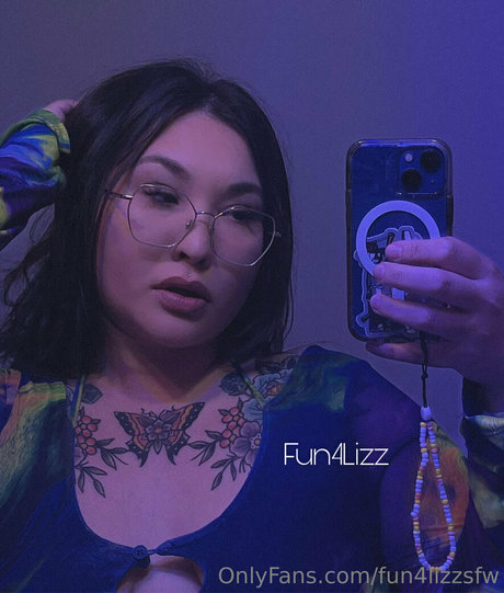 fun4lizzsfw star free pics
