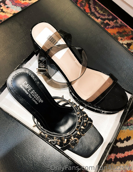 fun4lizzsfw porn actress photo