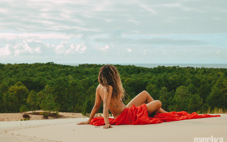 light onlyfans hot sexy img