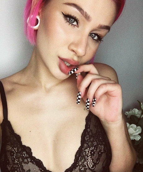 Agata Dziarma xxx actress picture