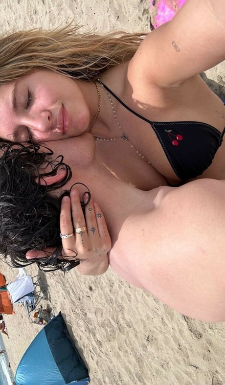 Kenzie Ziegler naked pornstar image