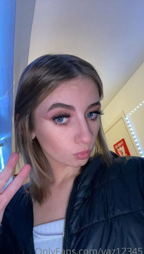 yaz12345 erotic star pic