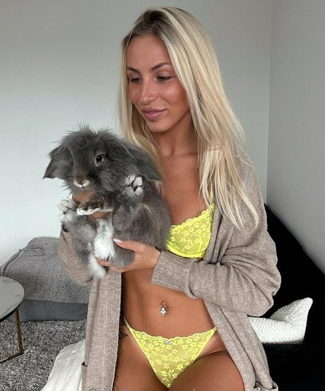 vanessajohansen model nudes images