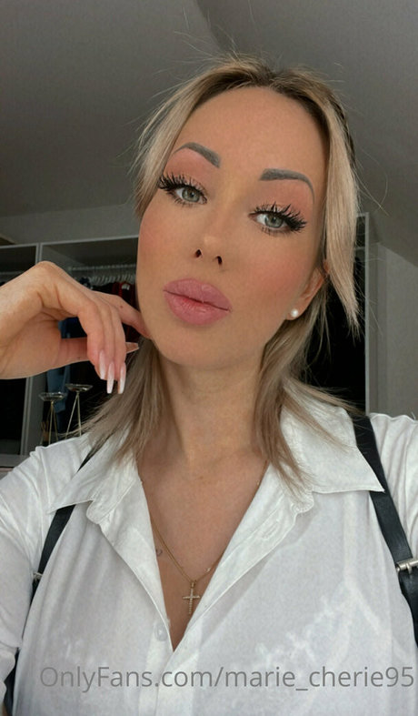 marie cherie95 nudes model pictures